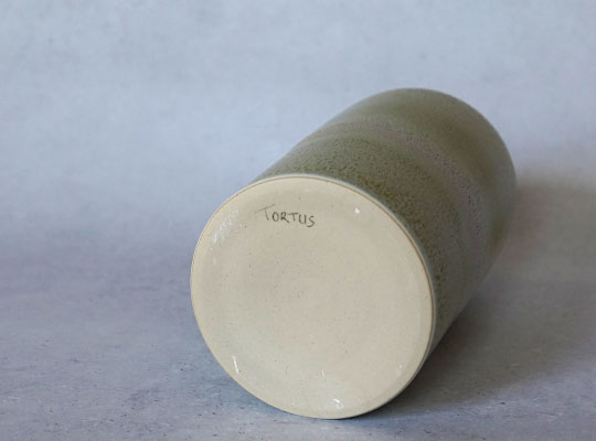 TORTUS Copenhagen (DENMARK) / Eric Landon / Shouldered bottle in forest white glaze(T23)