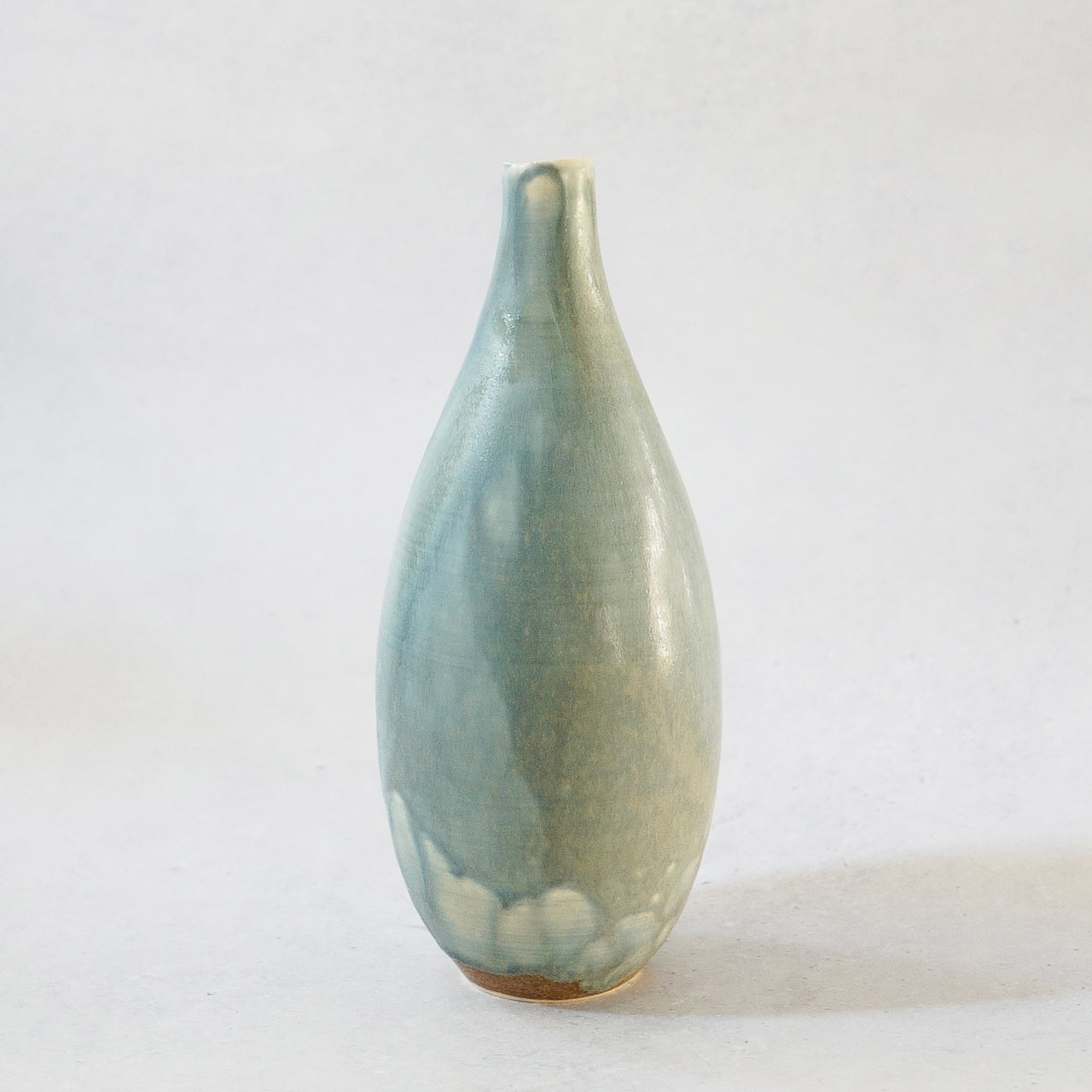 208 Fog Gray 一輪挿し