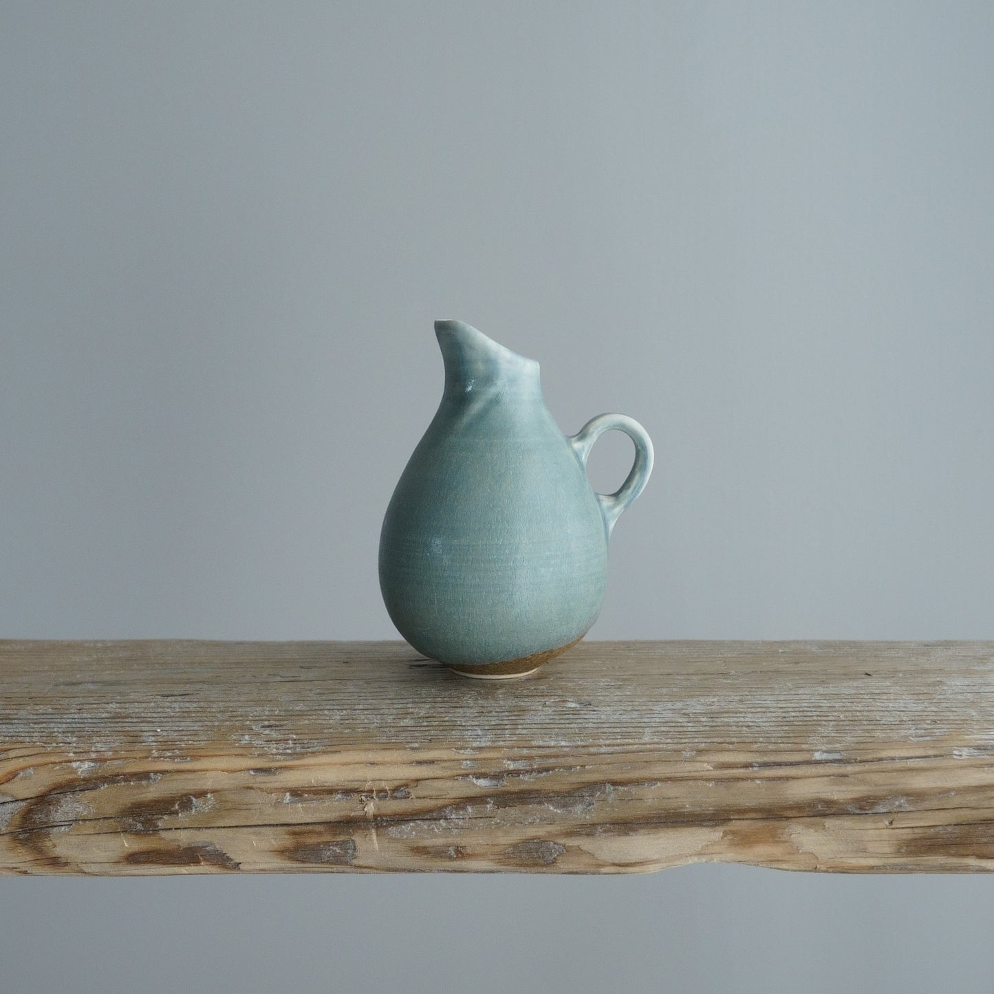 255_Fog Gray Flowervase _H120