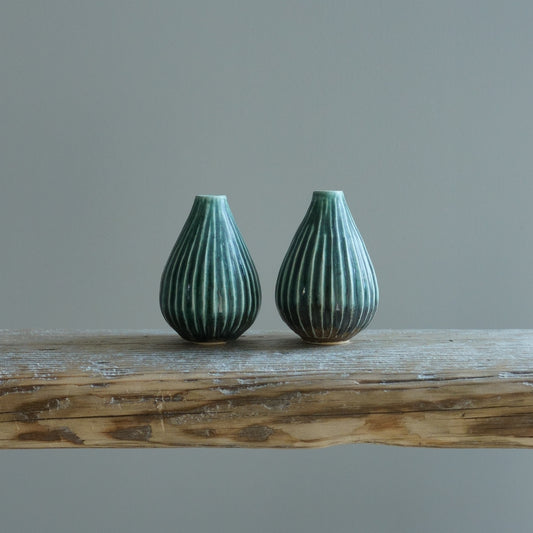 259_ Shizuku Ash Green Flower Vase