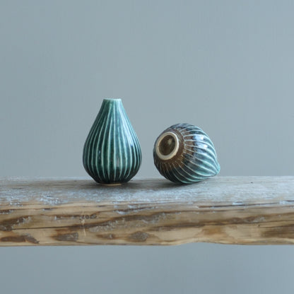 259_ Shizuku Ash Green Flower Vase