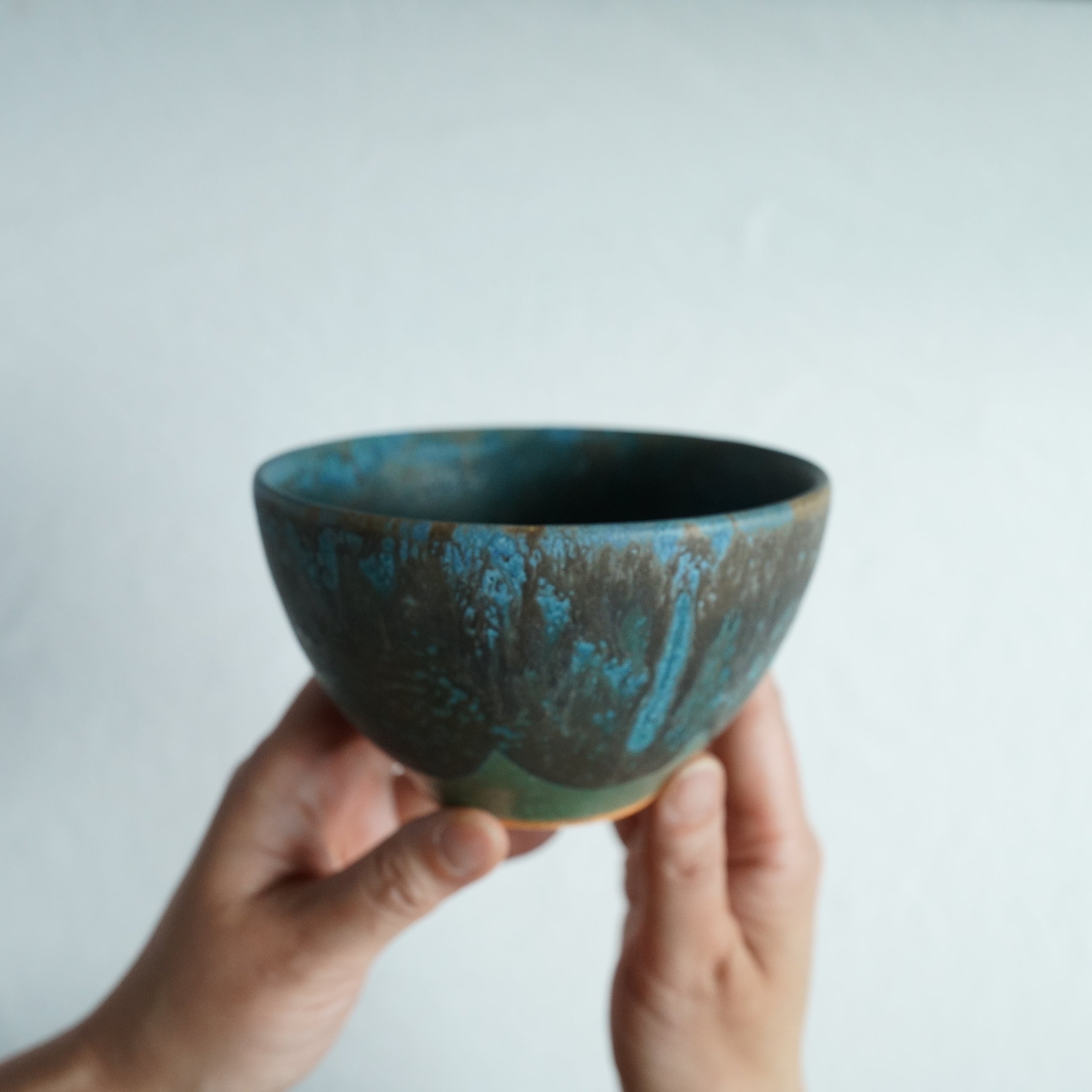 Midnight Stardust Bowl | 星空釉の陶器ボウル ハンドメイド – Atelier