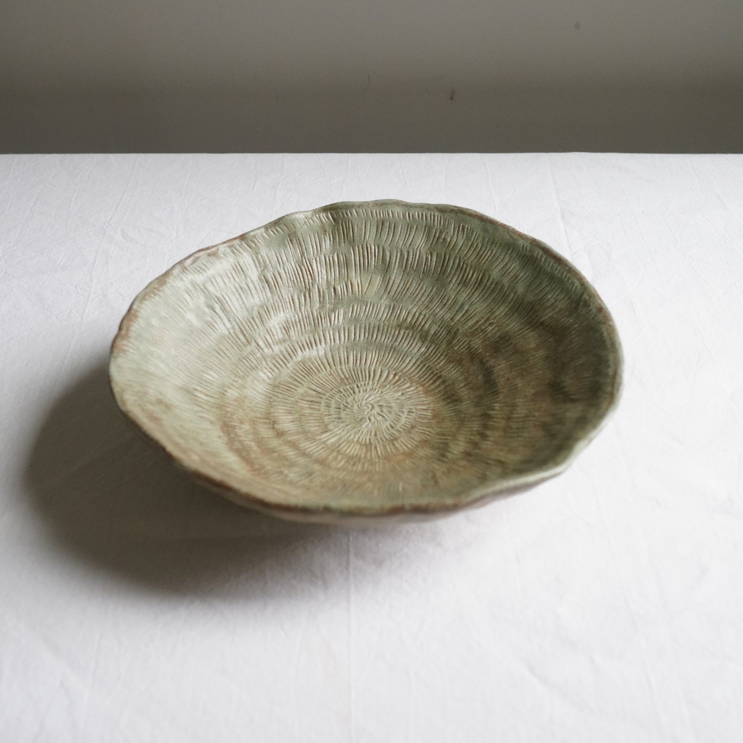 Handbuilt Flower Plate — Large（手捻り花皿 プレート）