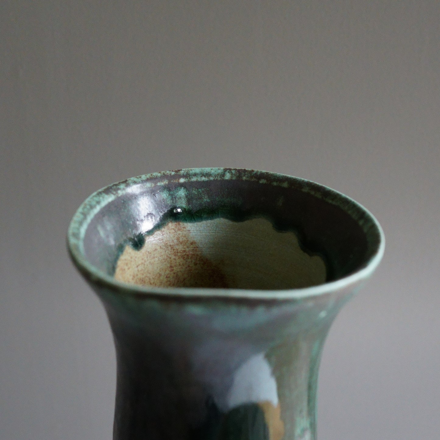 Seed Green Brown Flower Vase