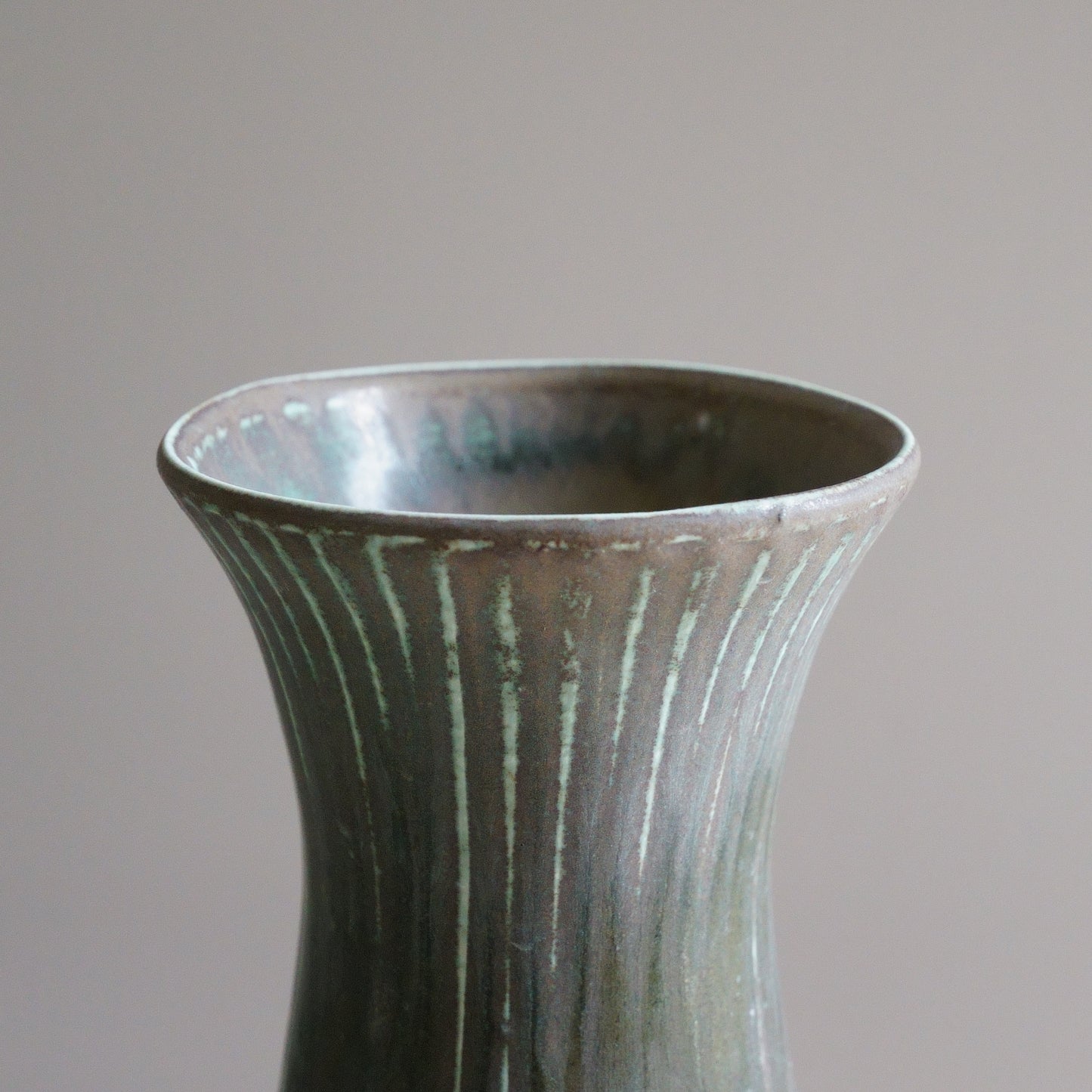Seed Green Brown Flower Vase