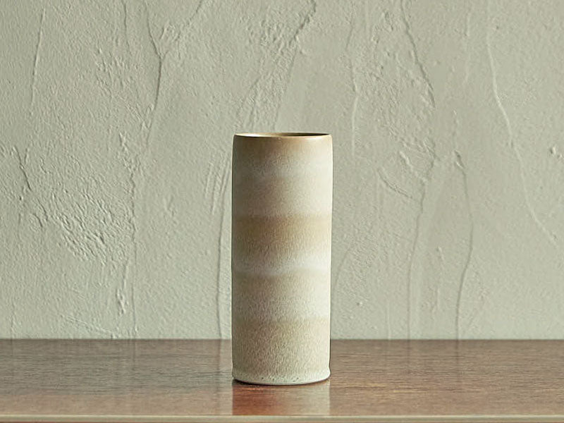 TORTUS Copenhagen (DENMARK) / Eric Landon / Unika cylinder in earth white glaze(T10)