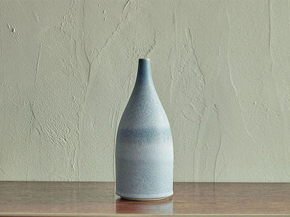 TORTUS Copenhagen (DENMARK) / Eric Landon / Long necked bottle in light blue glaze（T12）