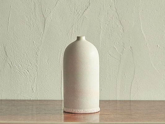 TORTUS Copenhagen (DENMARK) / Eric Landon / Shouldered bottle in coral glaze (T22)