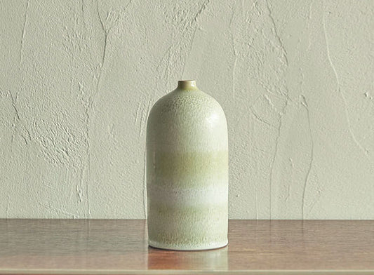 TORTUS Copenhagen (DENMARK) / Eric Landon / Shouldered bottle in forest white glaze (T23)